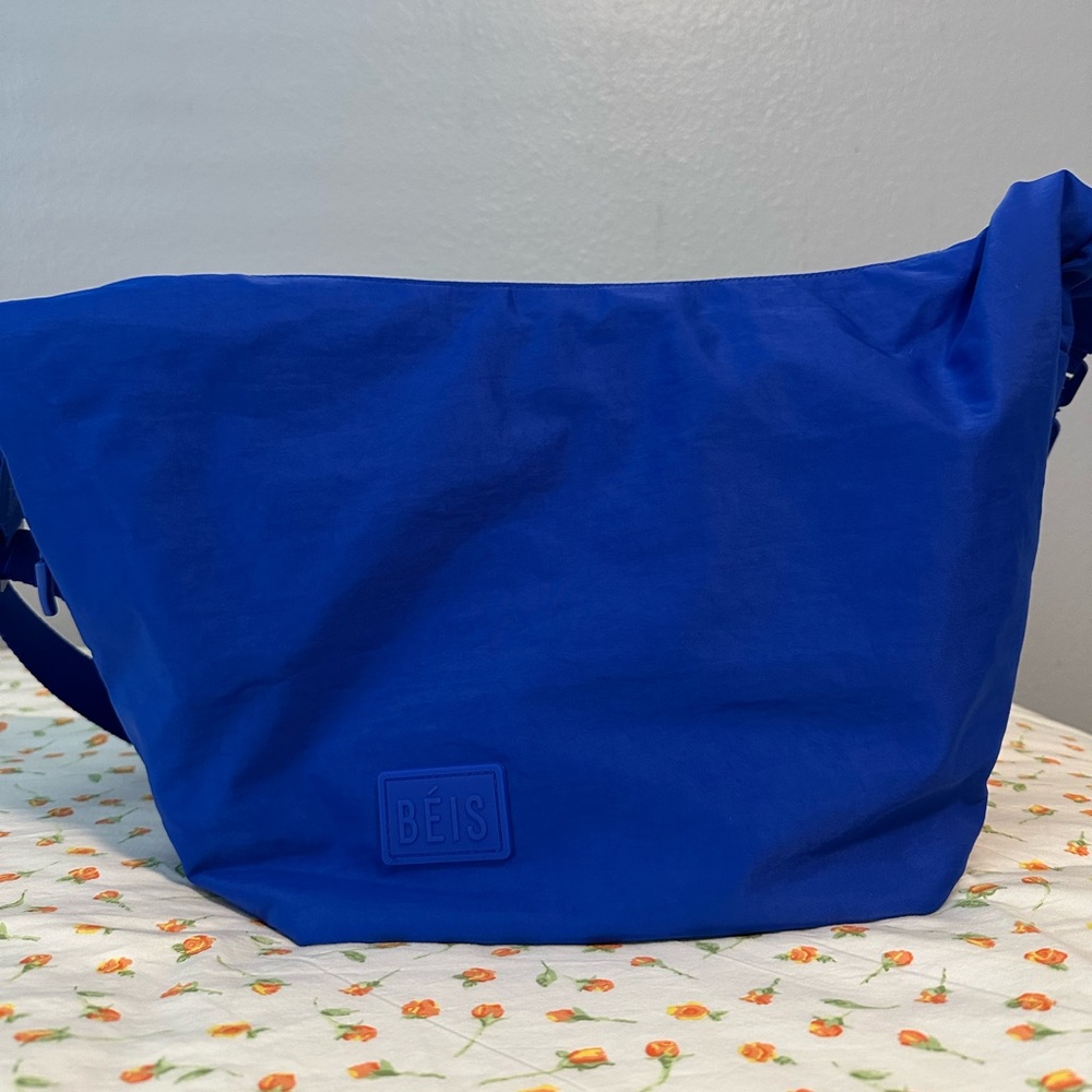 BEIS Crescent Catchall Cobalt Blue